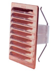 Griglia quadrata universale in rame, con rete e con molle. Fornita con pellicola trasparente antigraffio.